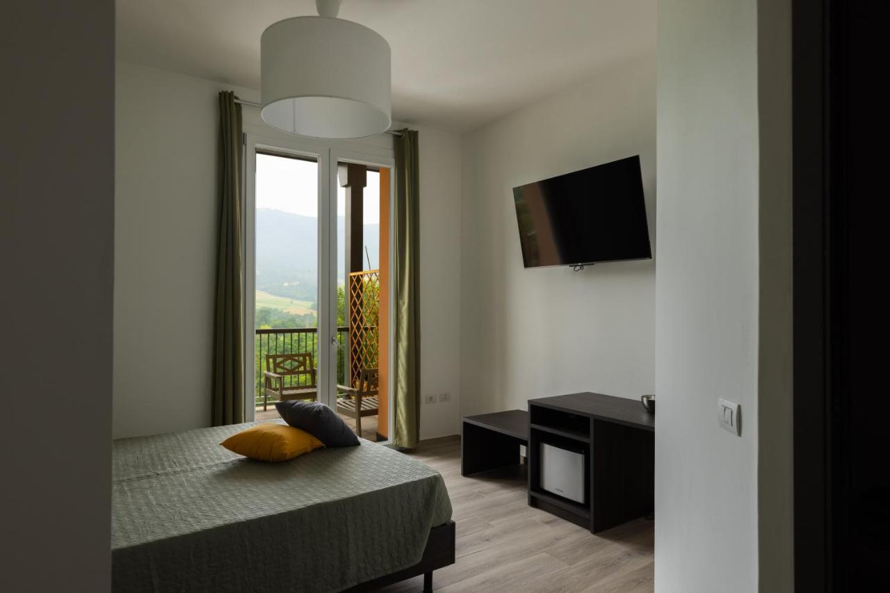 Salsomaggiore Golf Guest House ซัลโซมัจโจเรแตร์เม ภายนอก รูปภาพ
