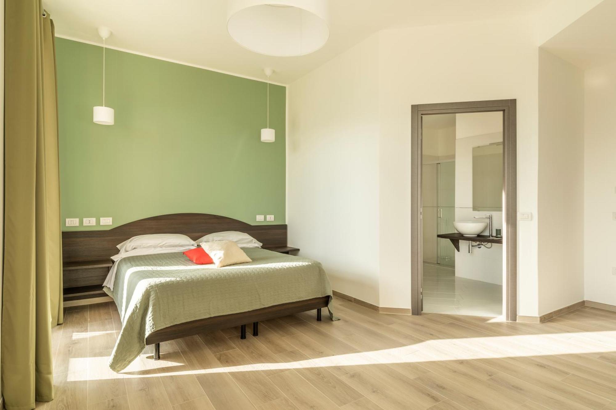 Salsomaggiore Golf Guest House ซัลโซมัจโจเรแตร์เม ภายนอก รูปภาพ